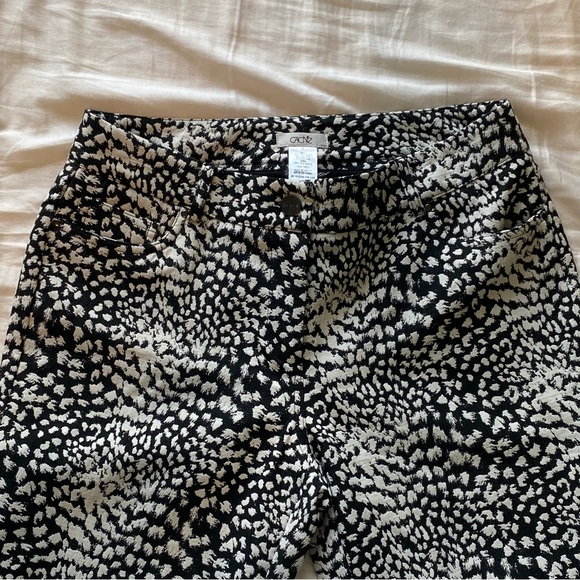 Cache Monochrome Abstract Print Pants - Picture 4 of 5